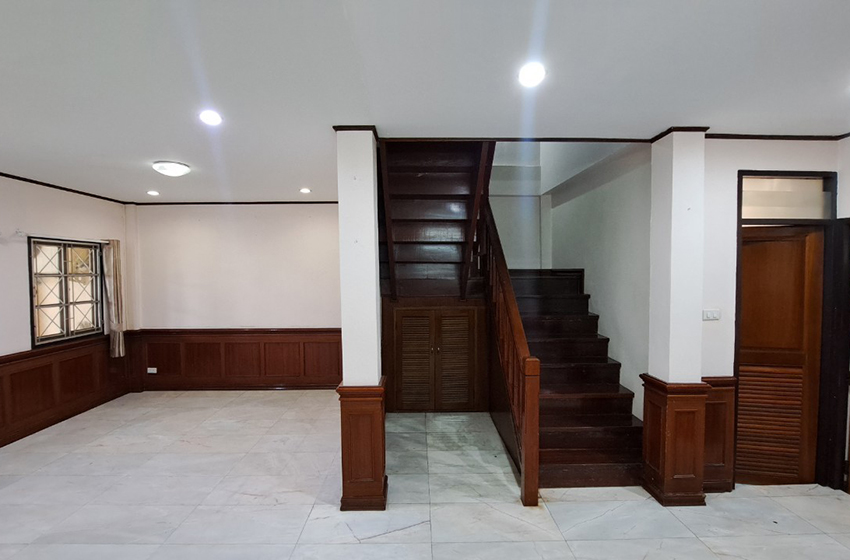 Townhouse in Sukhumvit 